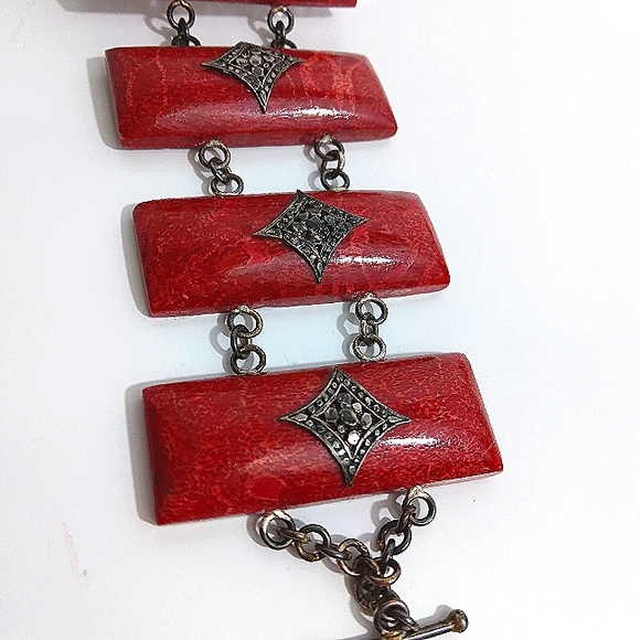 Vintage & Divine STERLING SILVER & APPLE CORAL Bracelet - Picture 3 of 5